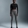 Kvinder Studio Long-T Crop Kvinder Studio Long-T Crop