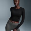 Kvinder Studio Long-T Crop Kvinder Studio Long-T Crop