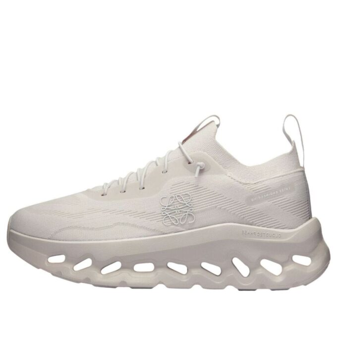 On Running x LOEWE Cloudtilt “Sand”