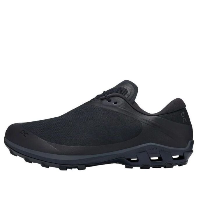 On Running x Post Archive Faction Cloudventure “All Black”
