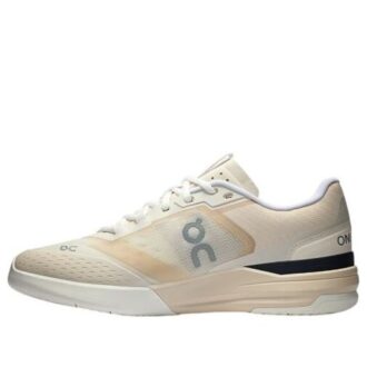 The Roger Advantage Pro “Cream Black”